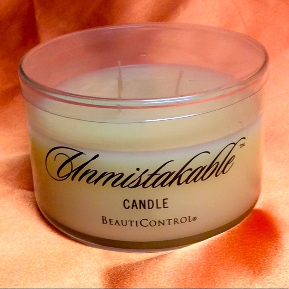 Unmistakable Candle, Exotic sensual scent! NWT 📦